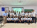 Yogita Rajgandhi for gropu photo with optometry students